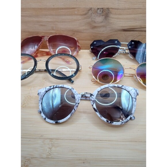 Bundle of 5 Designer Fashion Assorted Colors & Styles Sunglasses - Picture 2 of 12